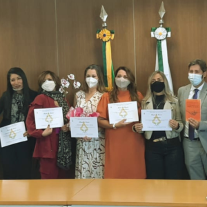 MOVIMENTOS ARTÍSTICOS(8)