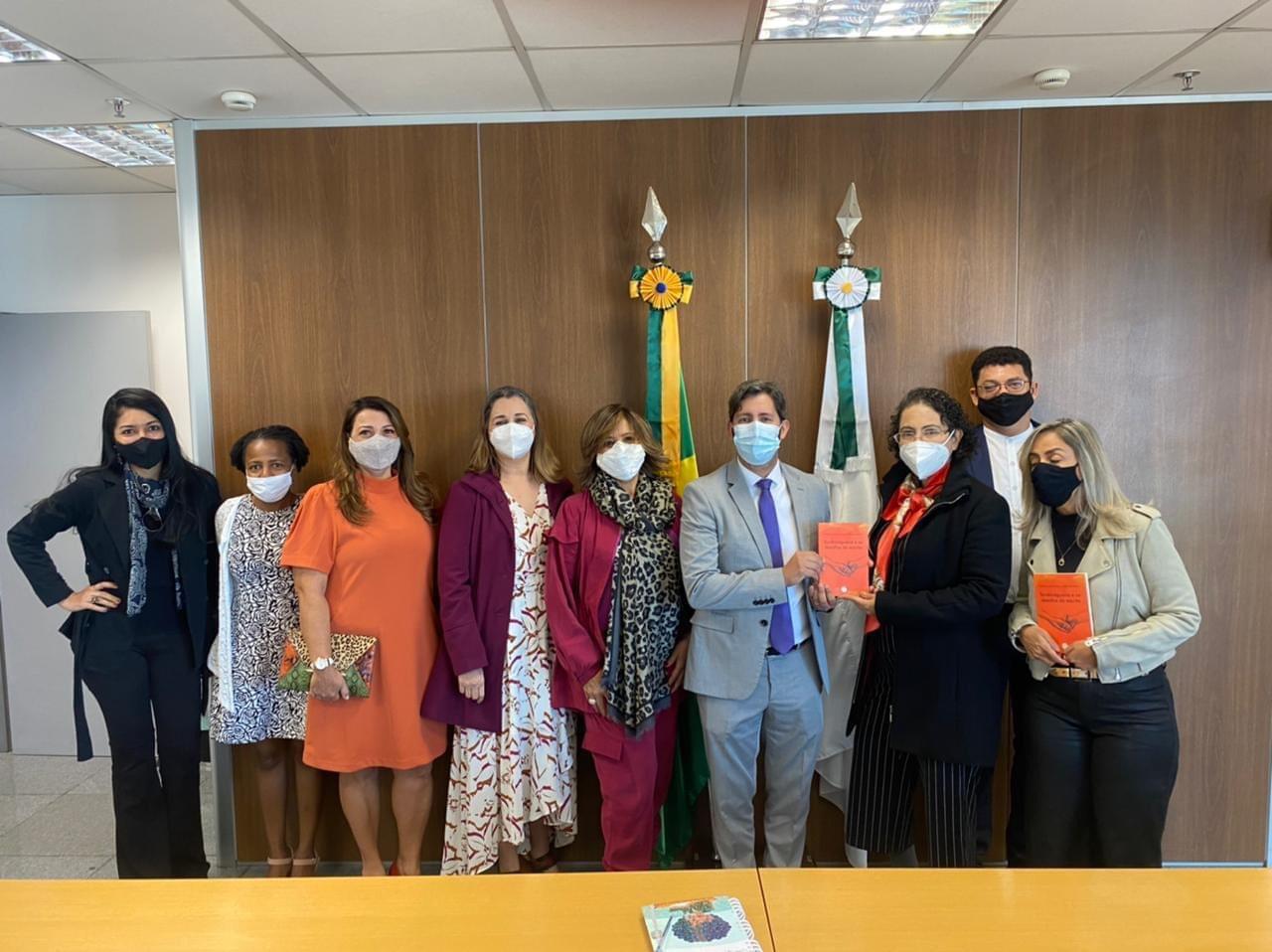 Cerimônia de entrega da MOÇÃO DE lOUVOR À SALA DE RECURSOS REVISTA.