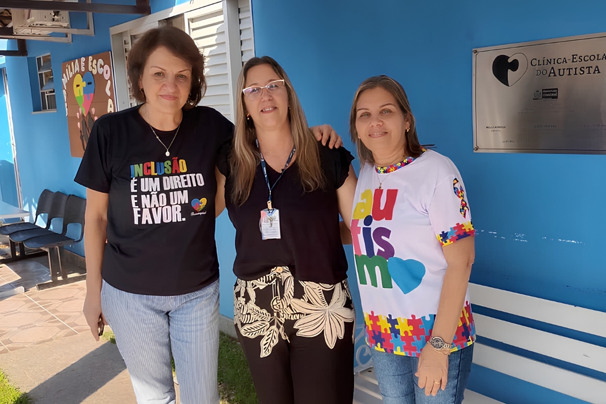 Equipe na Clínica Escola do Autista de Itaboraí